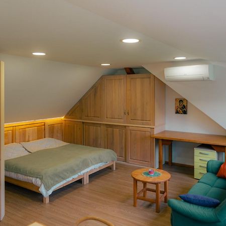 Country Retreat, Near Ljubljana City, Apartma Na Vasi, Blizu Mesta Ljubljana Lägenhet Medvode Exteriör bild